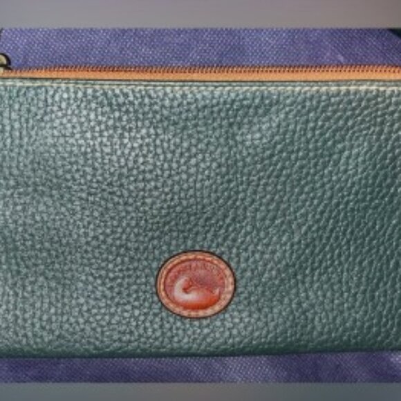 Dooney & Bourke Green Pebbled Leather Wristlet - Picture 1 of 3